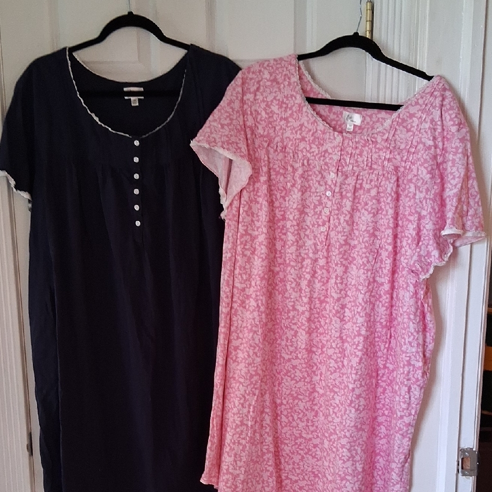 Aria Black Button-Front Nightgown & Pink Floral Short-Sleeve Nightdress 4x/26-28